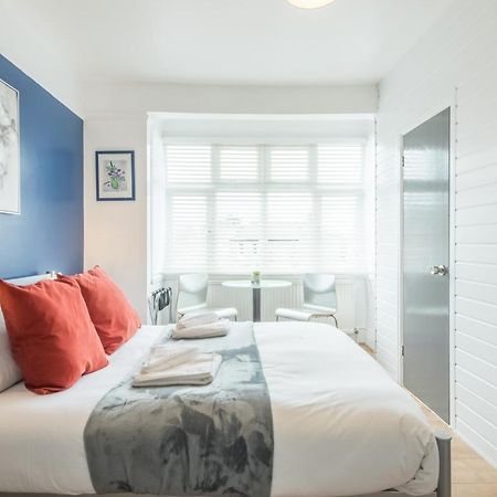 Private Room 4 With Kitchenette By Cb Stays No Minimum Stays CBG Exterior photo