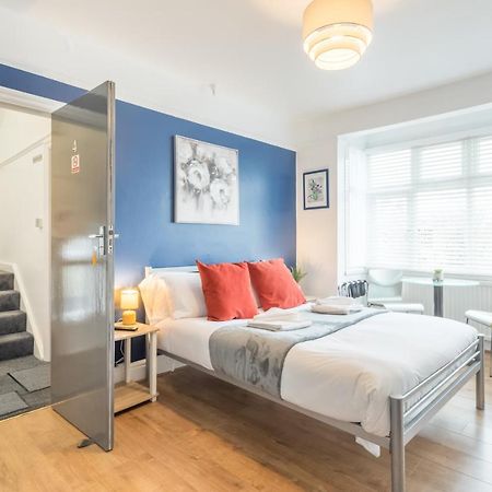 Private Room 4 With Kitchenette By Cb Stays No Minimum Stays CBG Exterior photo