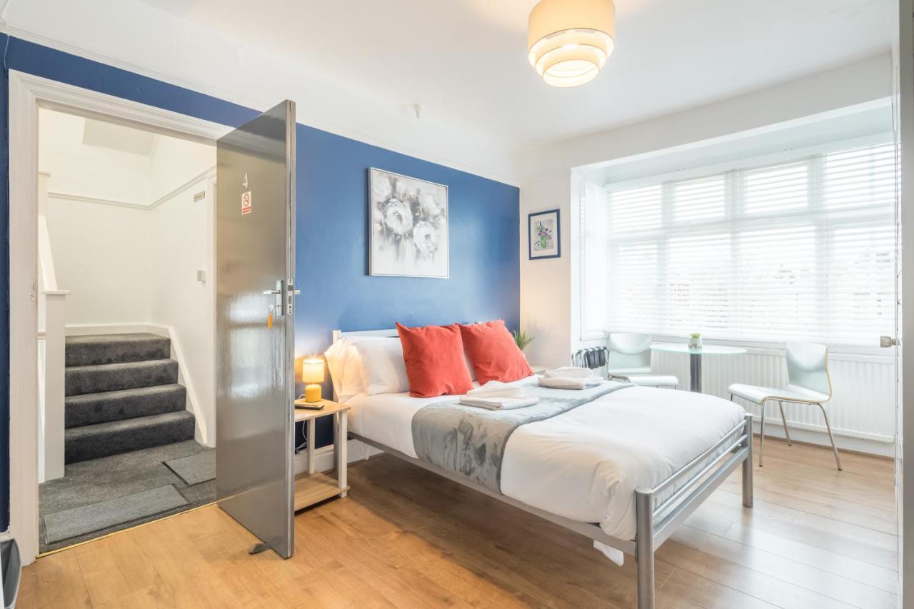 Private Room 4 With Kitchenette By Cb Stays No Minimum Stays CBG Exterior photo